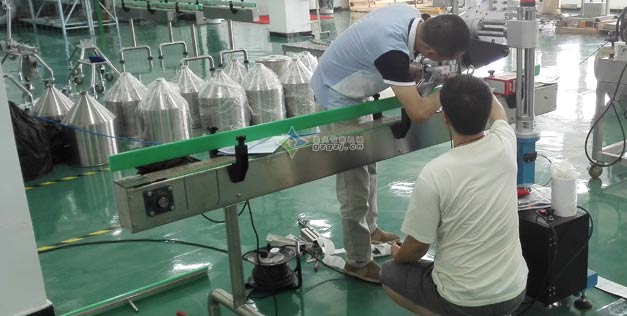 雙頭全自動辣椒醬灌裝機